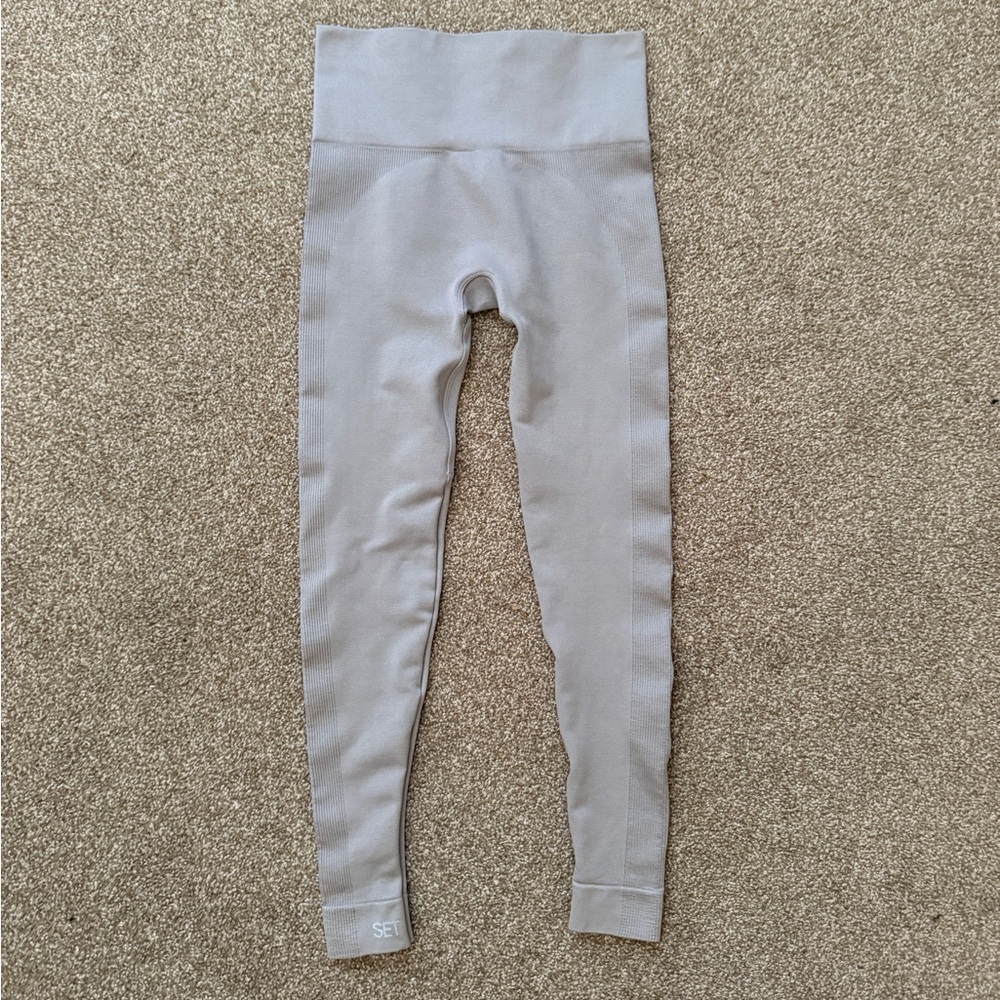 SET Active leggings